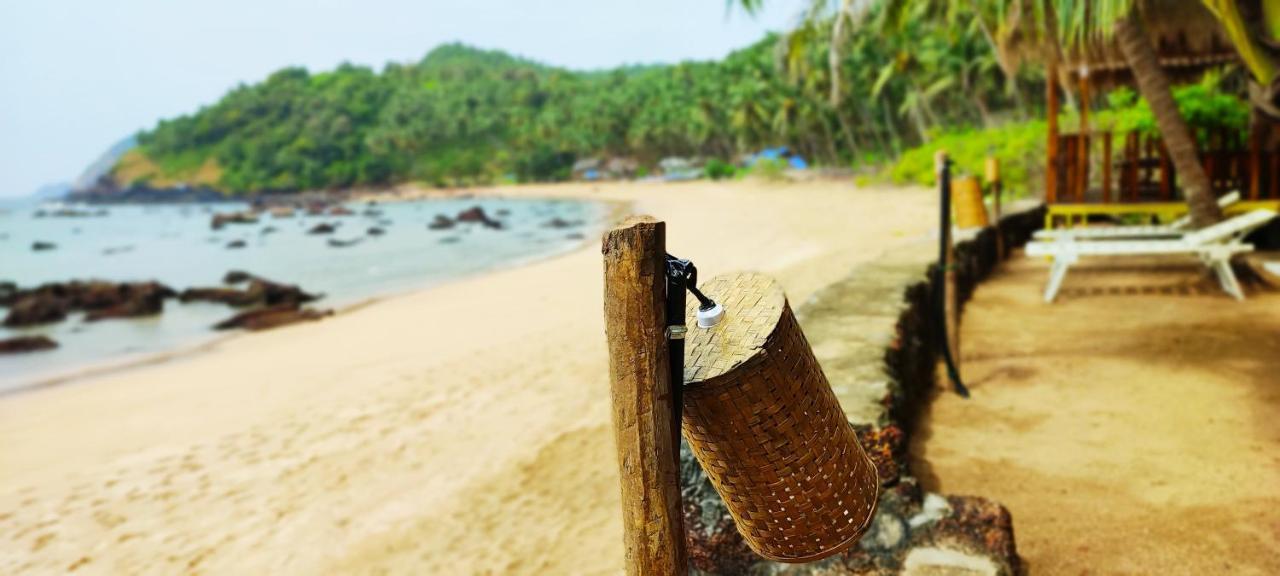 Sea Front Cottages Little Khola Cola Ngoại thất bức ảnh