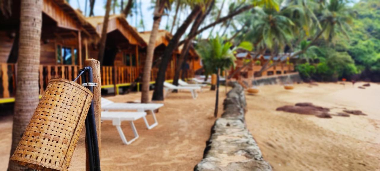 Sea Front Cottages Little Khola Cola Ngoại thất bức ảnh