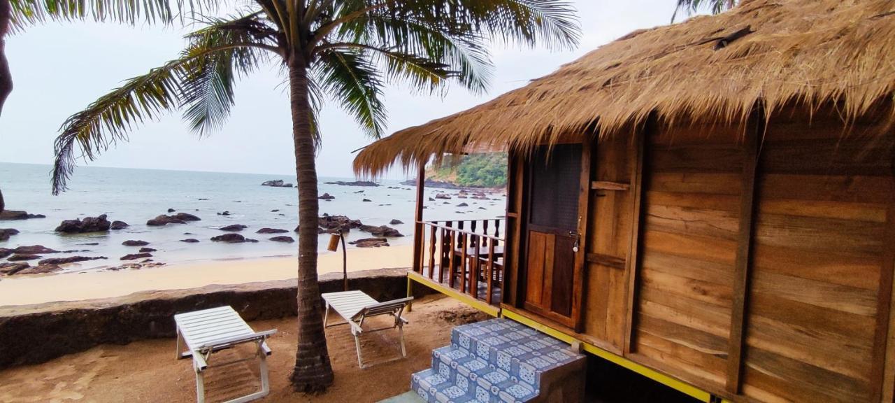 Sea Front Cottages Little Khola Cola Ngoại thất bức ảnh