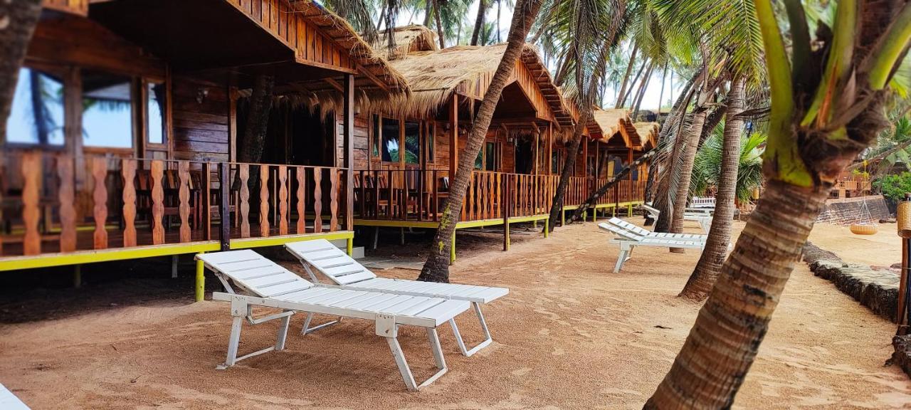 Sea Front Cottages Little Khola Cola Ngoại thất bức ảnh
